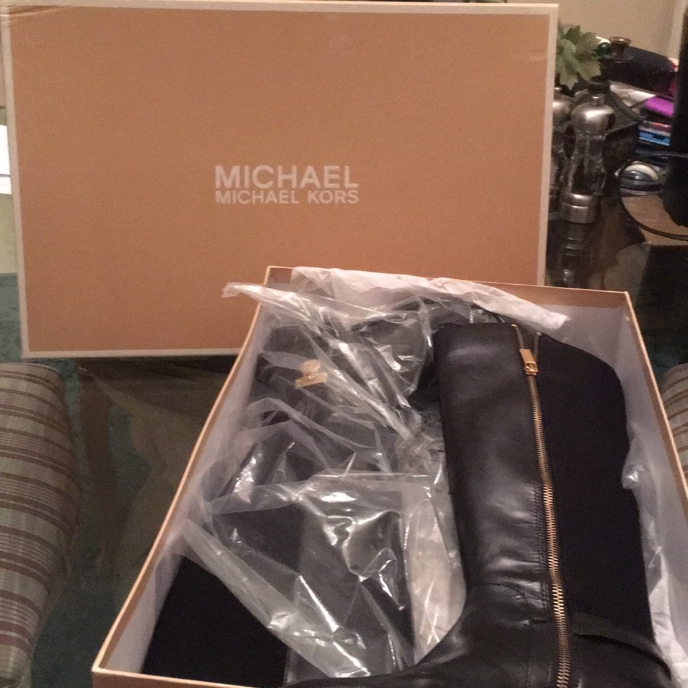 BRAND NEW leather boots